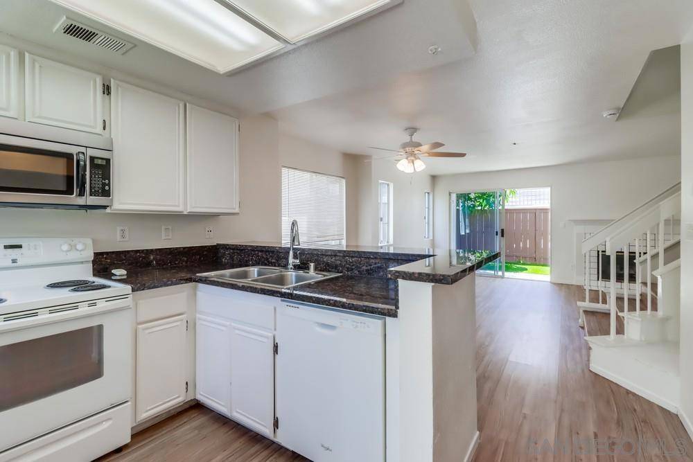 Spring Valley, CA 91977,8945 Arlingdale Way