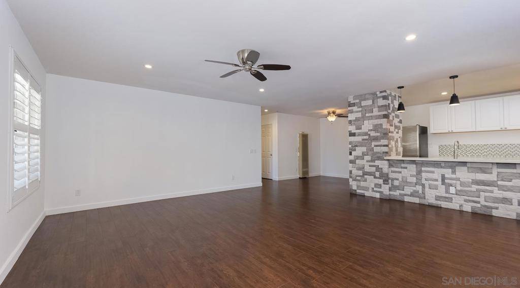 San Diego, CA 92111,2037 Burton st #42