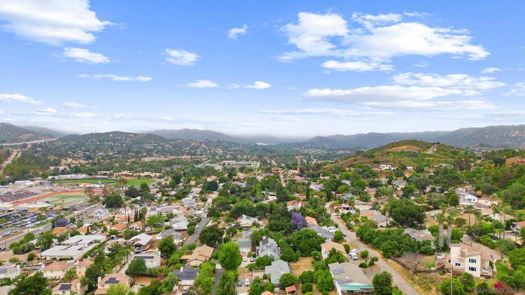 Escondido, CA 92026,1409 Taft St