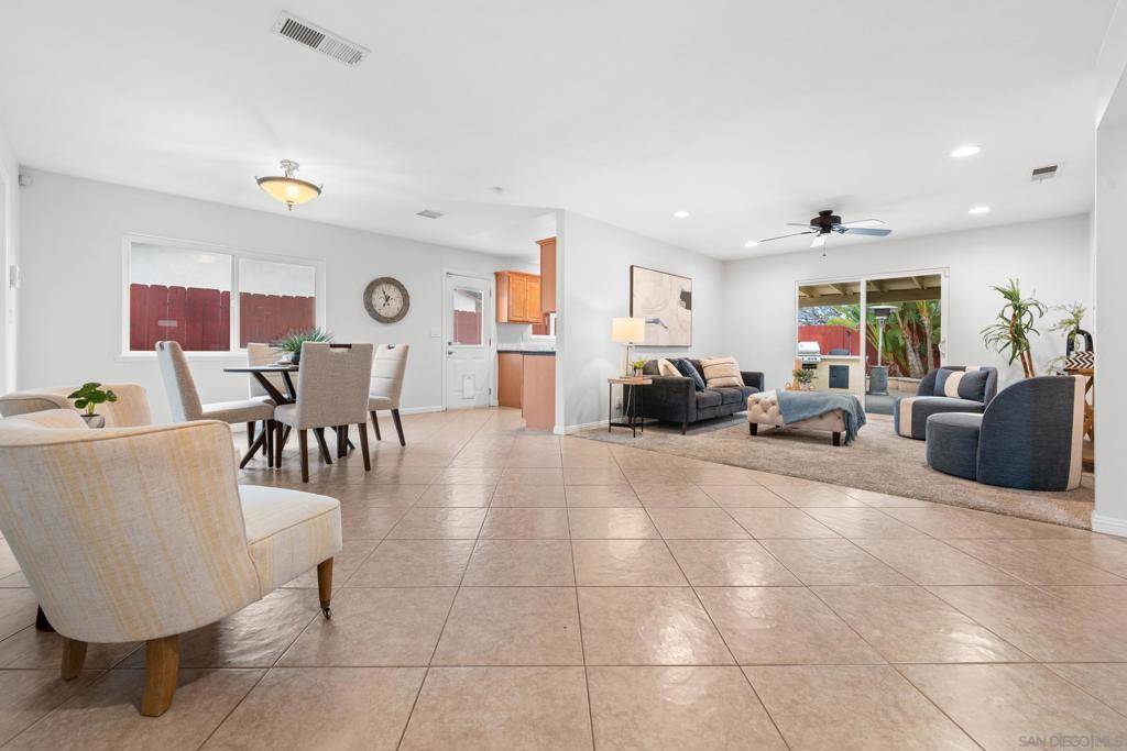 Escondido, CA 92026,1409 Taft St
