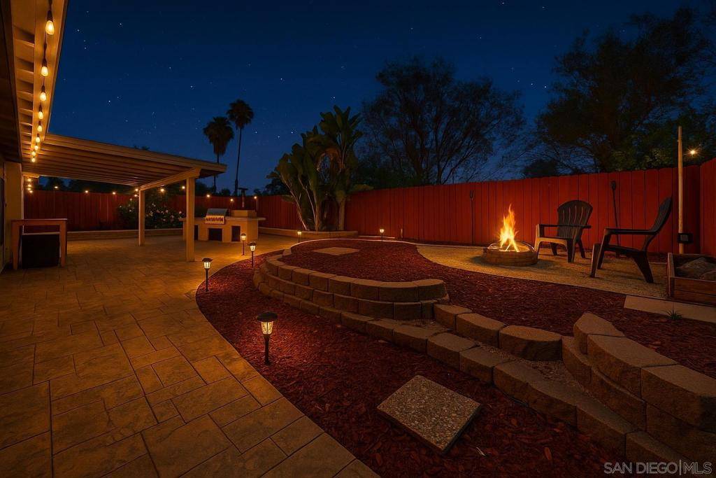 Escondido, CA 92026,1409 Taft St