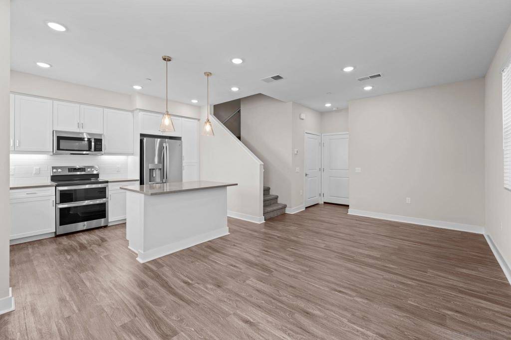 San Marcos, CA 92069,139 Avenida Chapala #106