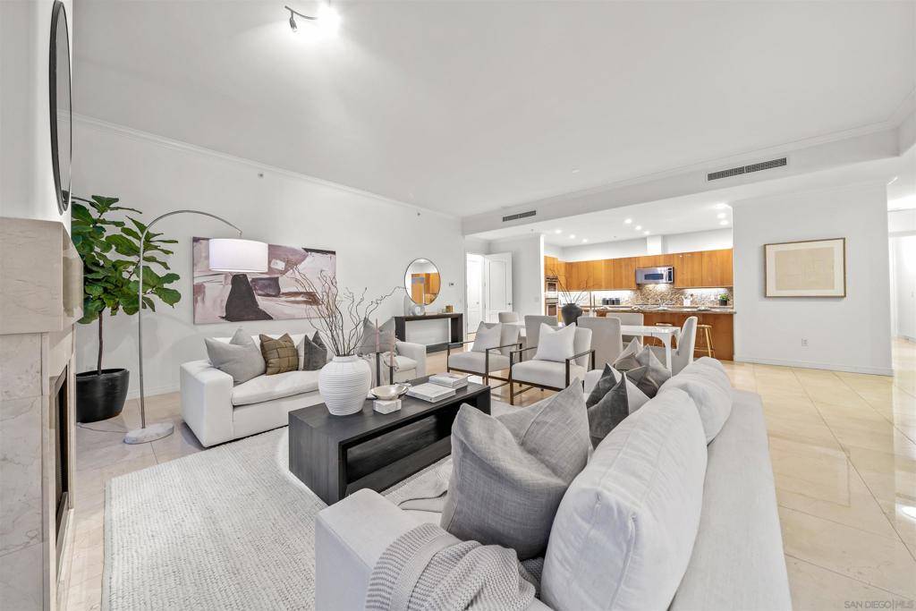 San Diego, CA 92101,550 Front St #3201