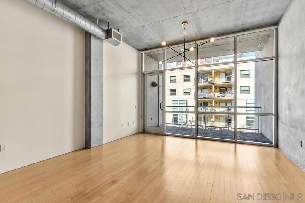 San Diego, CA 92101,1025 Island Ave #407