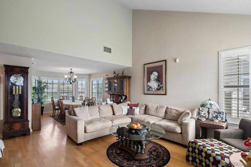 Encinitas, CA 92024,1705 Hawk View Dr