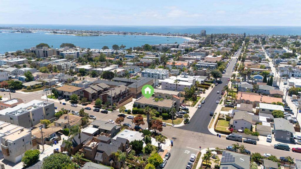 San Diego, CA 92109,4130 Haines St. #7A