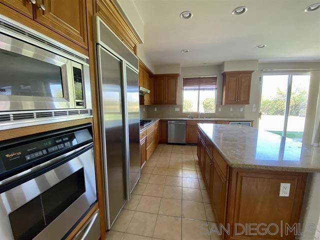 Escondido, CA 92025,2130 Pamplona