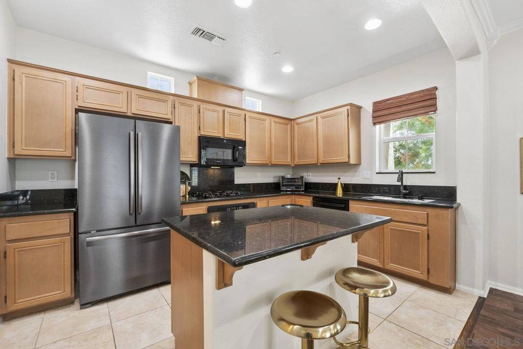 San Diego, CA 92127,16942 Vasquez Way #102