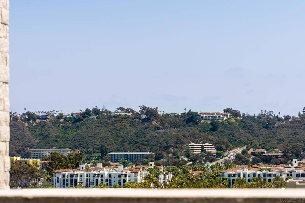 San Diego, CA 92108,2731 Via Avella
