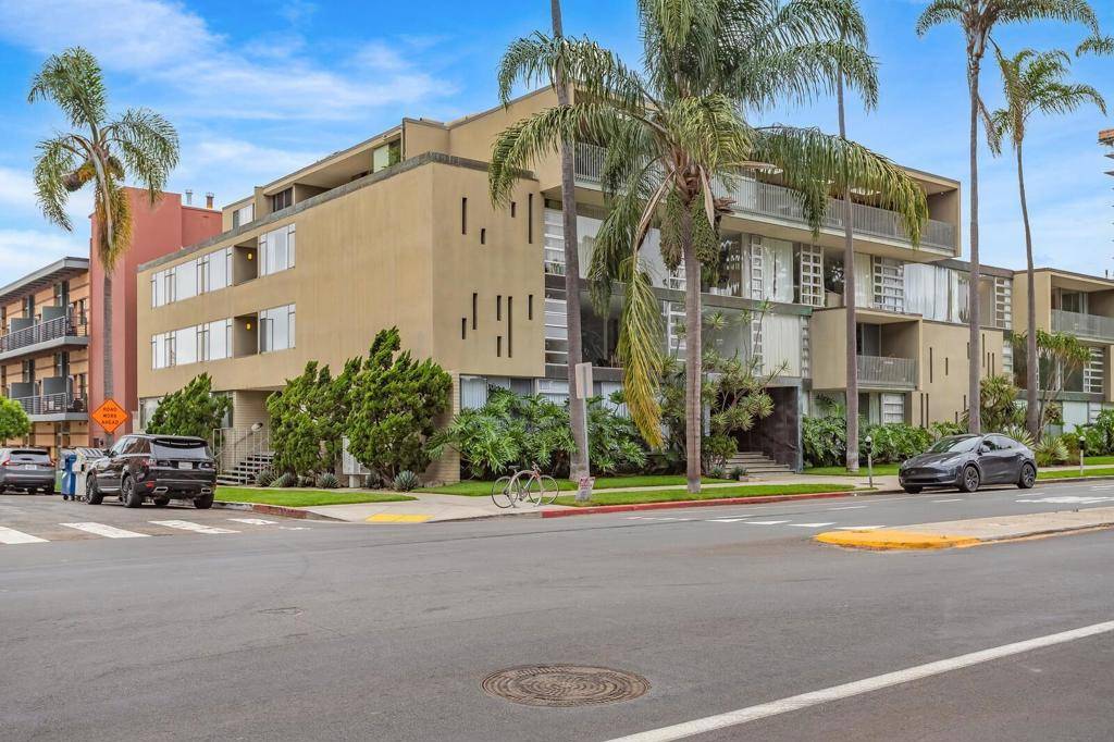 San Diego, CA 92103,3200 6th Avenue #307