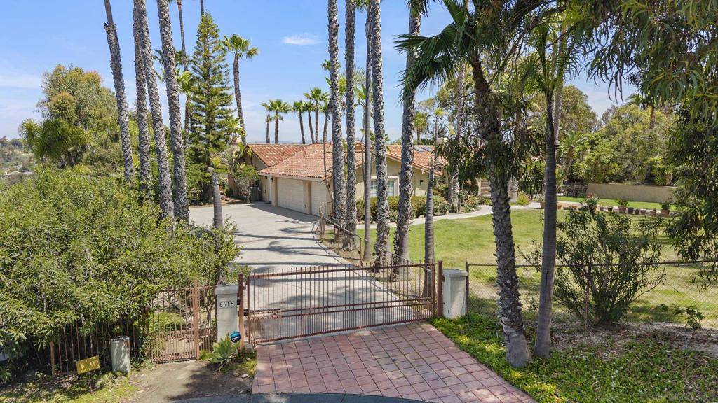 Rancho Santa Fe, CA 92067,6518 Monte Fuego