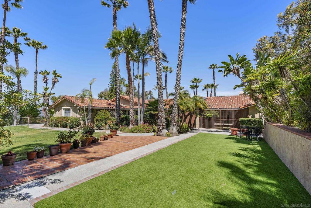 Rancho Santa Fe, CA 92067,6518 Monte Fuego