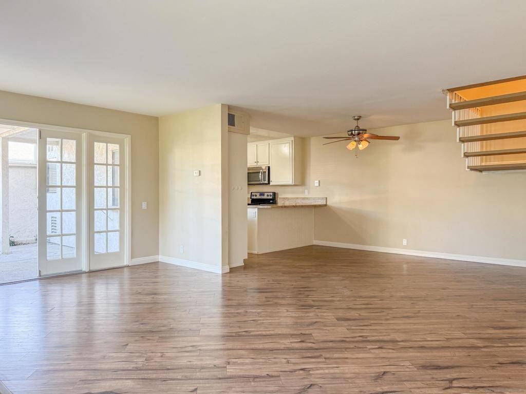 San Diego, CA 92122,7956 Playmor Ter