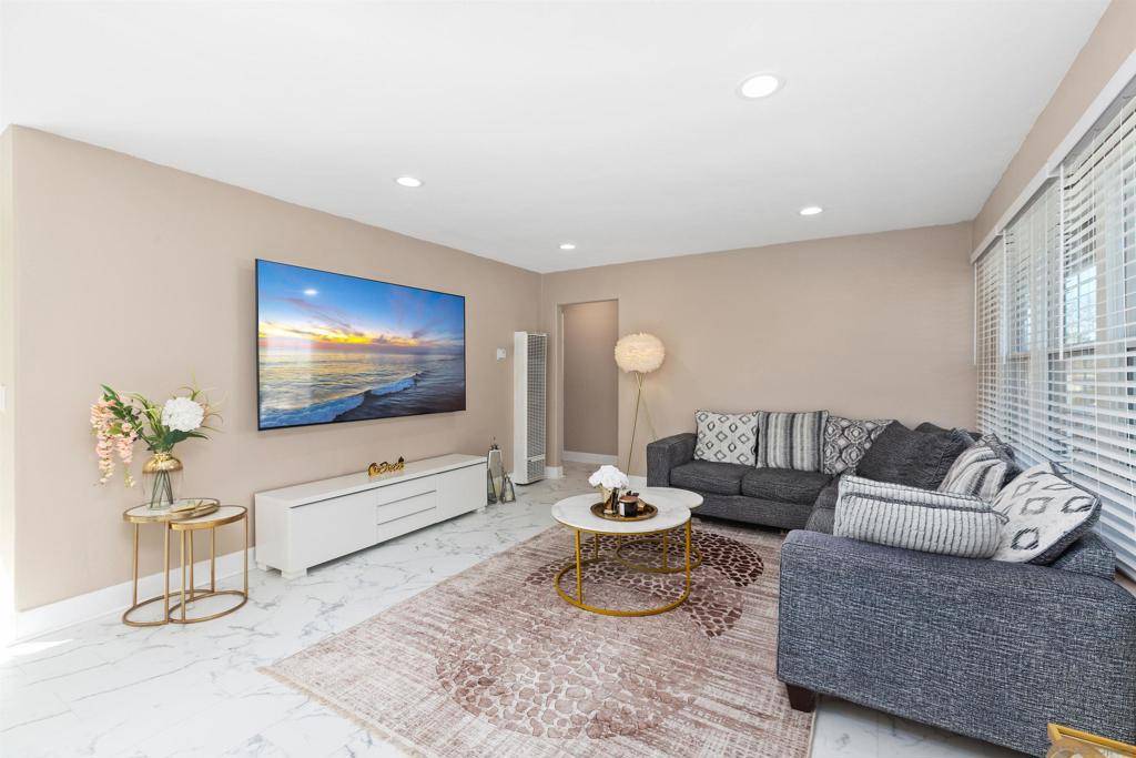 Spring Valley, CA 91977,1528 Folkestone St