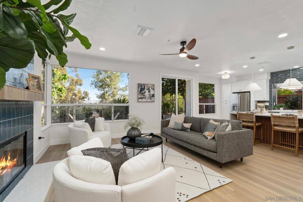 Escondido, CA 92026,2115 Valley Rim Glen
