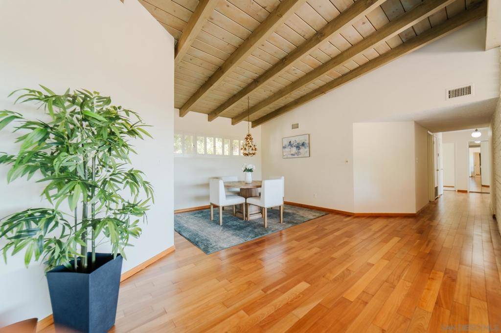 La Mesa, CA 91941,4844 La Cruz Pl