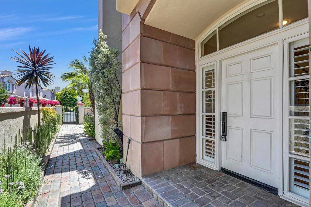 San Diego, CA 92122,5190 Renaissance Ave