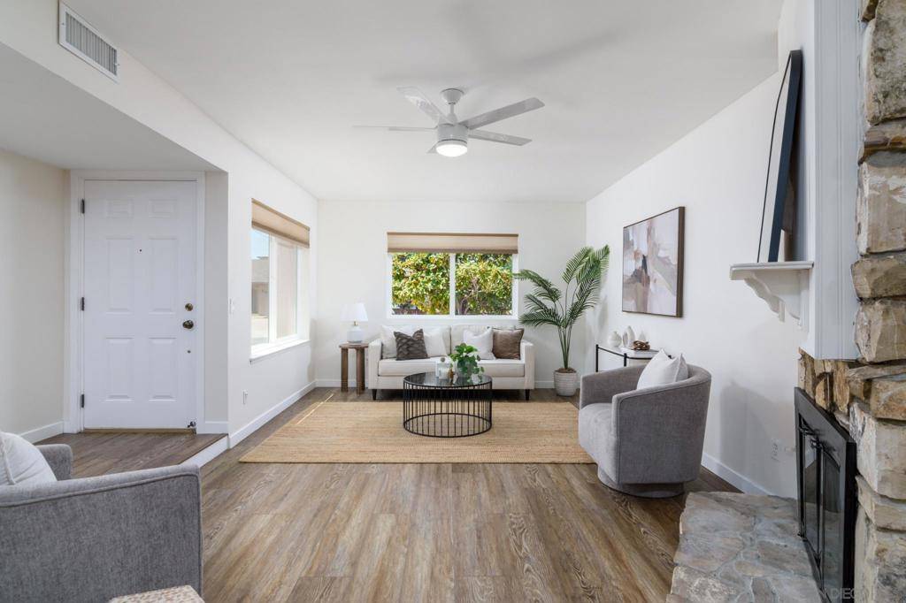 San Diego, CA 92120,5805 Laramie Way