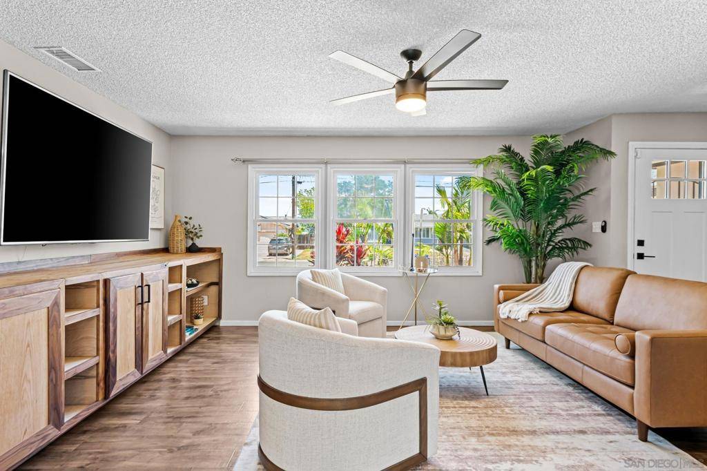 El Cajon, CA 92020,1076 Grouse St