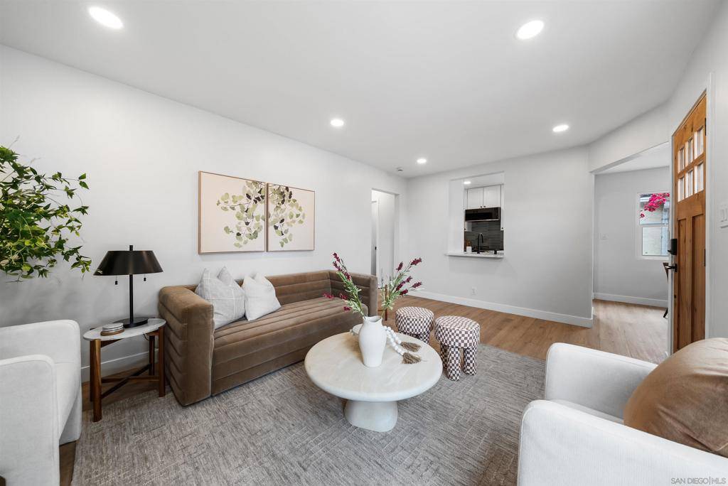 La Mesa, CA 91941,4163 Charles St