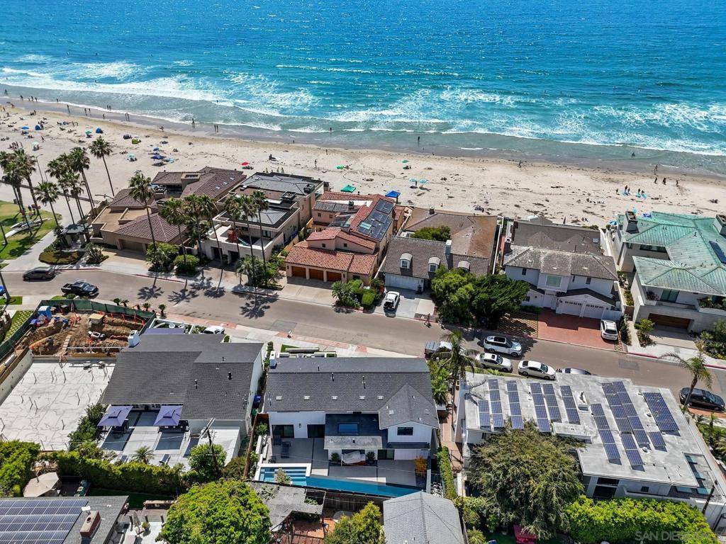 La Jolla, CA 92037,8471 El Paseo Grande