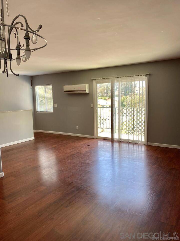 San Diego, CA 92129,9804 Caminito Bolsa