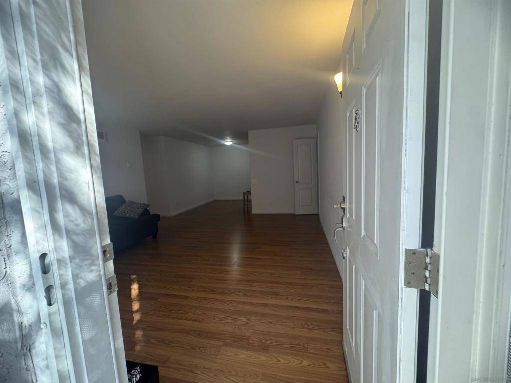 San Diego, CA 92115,6333 College Grove Way #11102