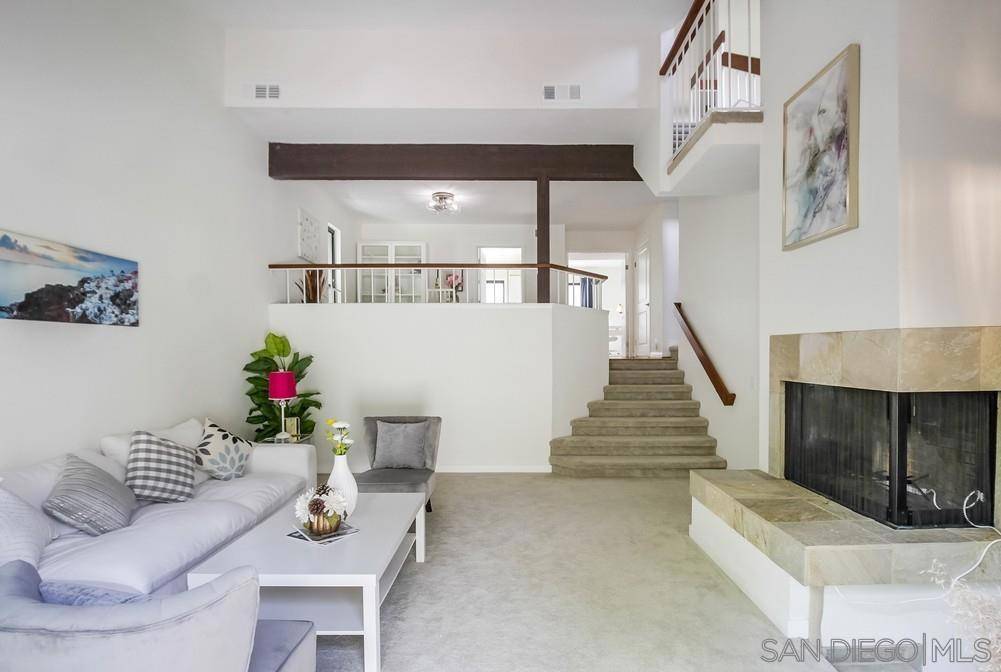 La Jolla, CA 92037,3319 Caminito Eastbluff #181