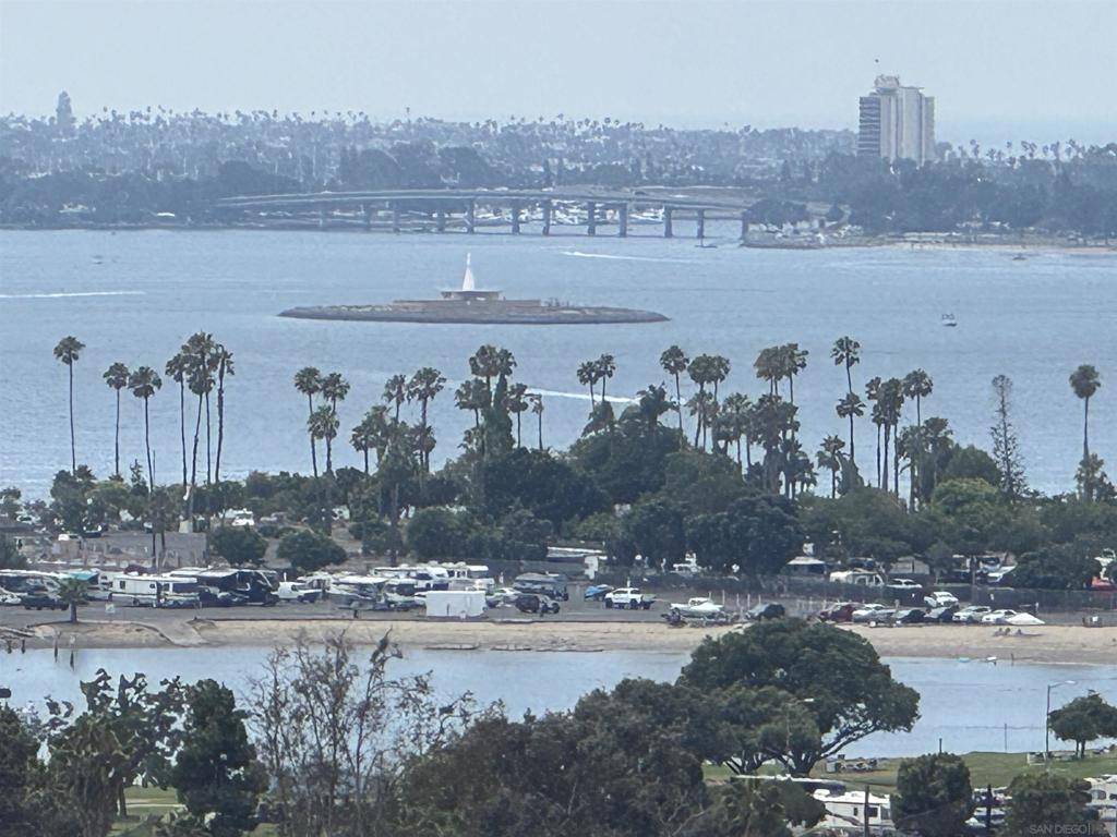 San Diego, CA 92117,3611 Moultrie Avenue