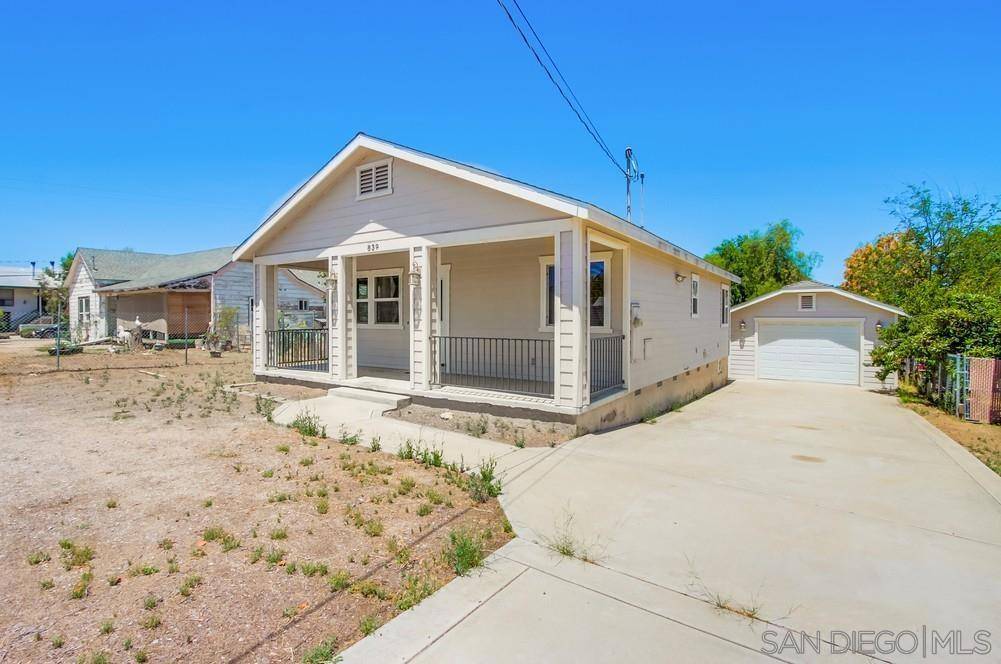 Ramona, CA 92065,839 B St