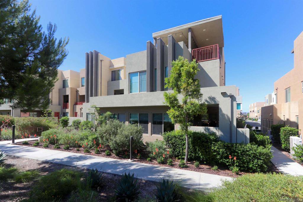 Irvine, CA 92618,126 Cadence
