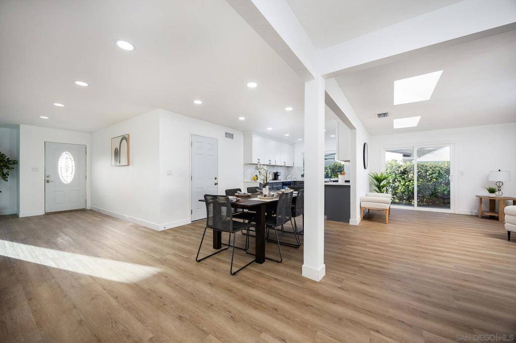 Santee, CA 92071,10340 Timberlane Way