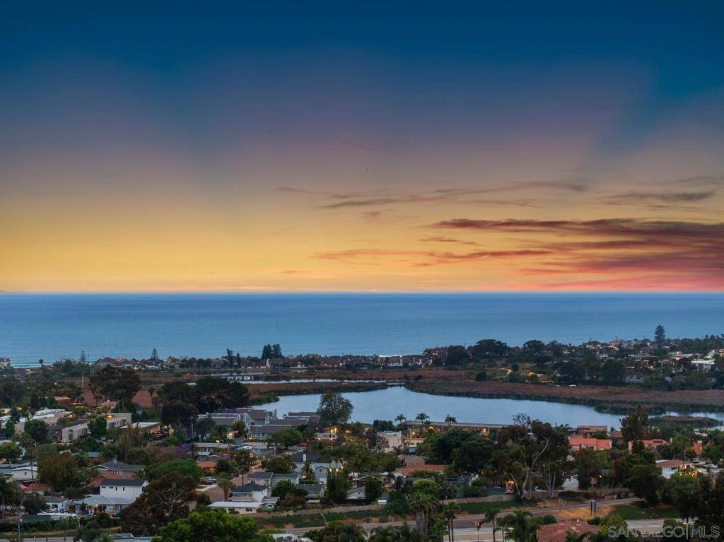 Carlsbad, CA 92008,2725 Morning Glory Ln