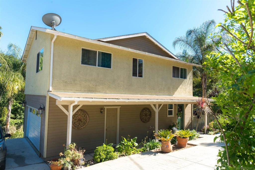 Escondido, CA 92026,10179 Canyon Dr