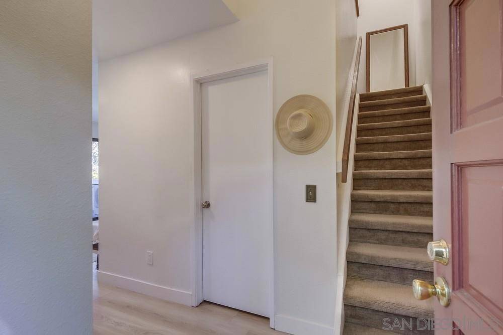 San Diego, CA 92117,2722 Ariane Dr #40