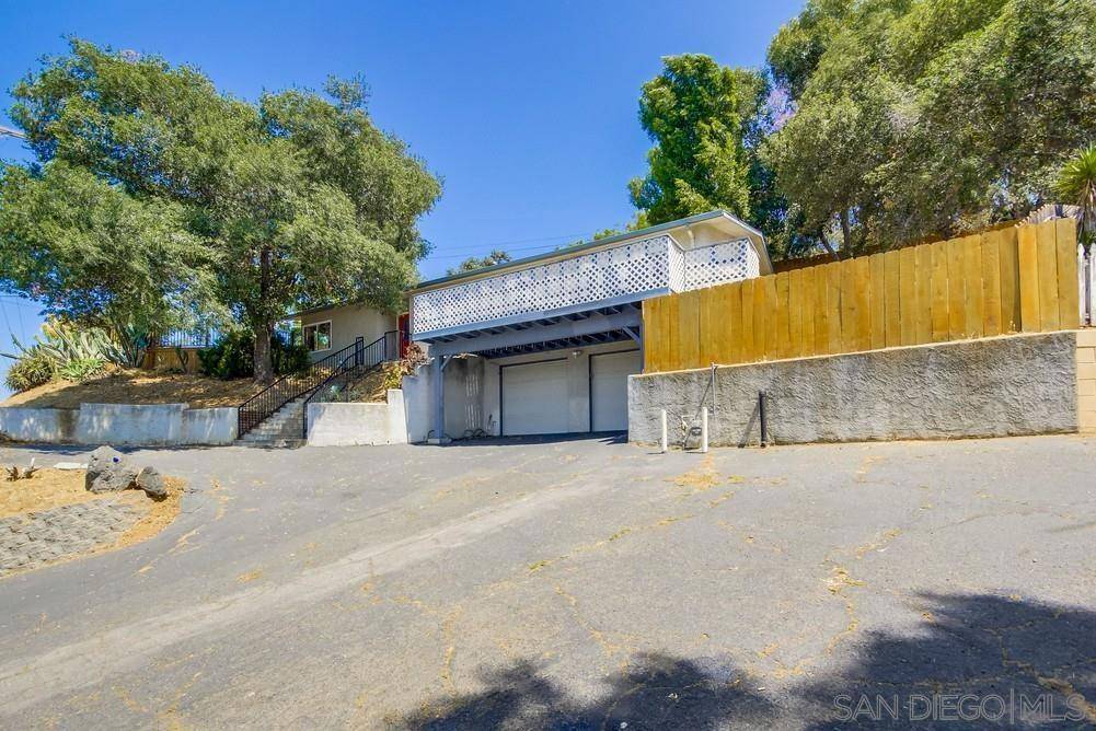 Lakeside, CA 92040,12817 castle court