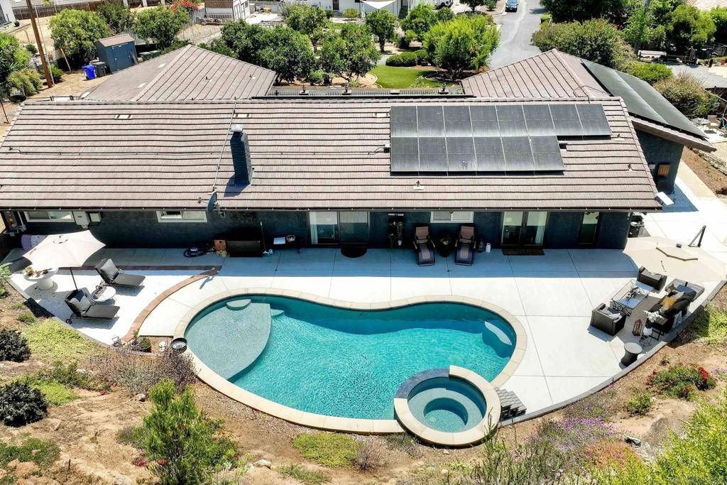 Escondido, CA 92029,660 Via Rancho Pkwy