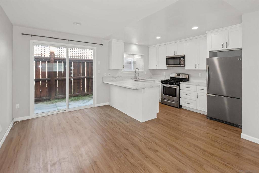 Coronado, CA 92118,810 G Ave #2