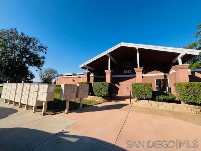 Escondido, CA 92025,1040 E Washington Ave #33