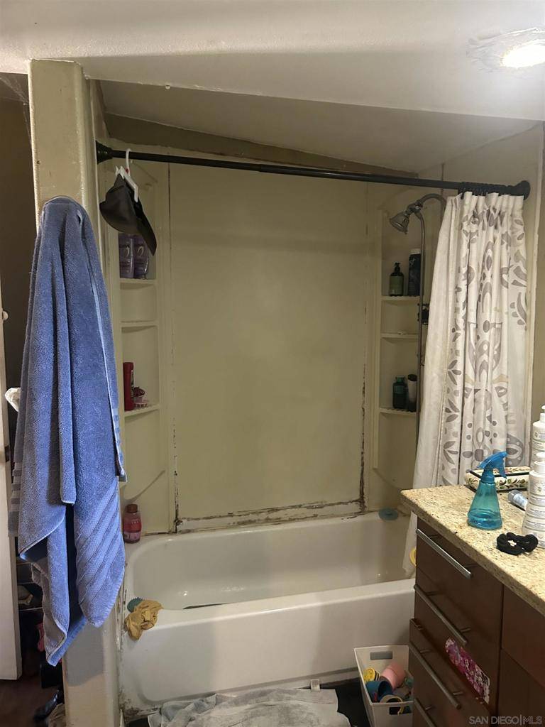 10482 Tatas Pl Escondido, CA 92026