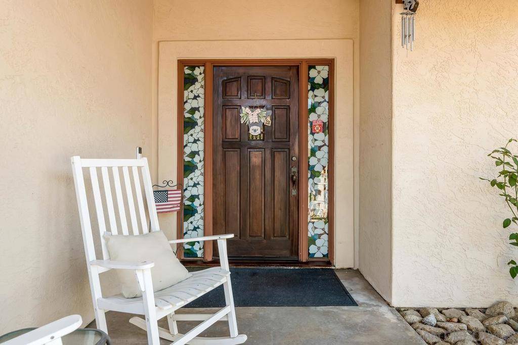 Escondido, CA 92026,25980 Forest Dr