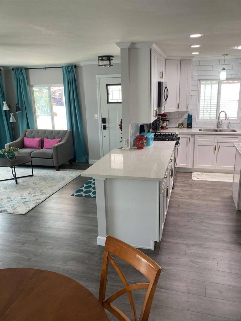 Carlsbad, CA 92011,7217 San Luis St #173