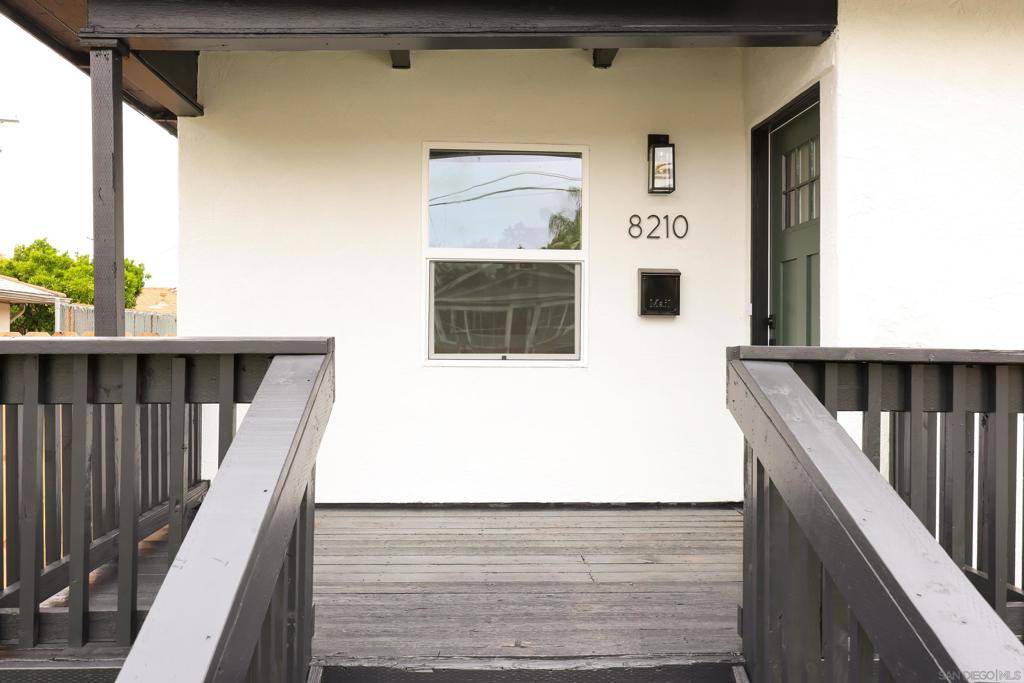 La Mesa, CA 91942,8210 Orchard  Ave