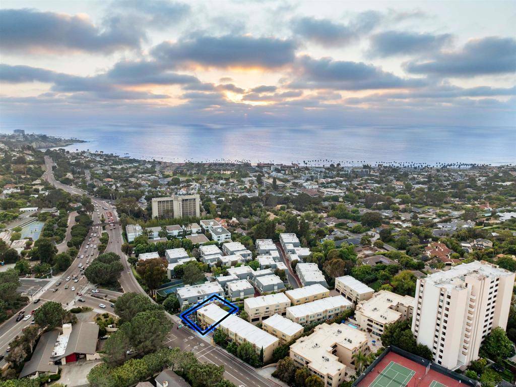 La Jolla, CA 92037,2400 Torrey Pines Rd #112