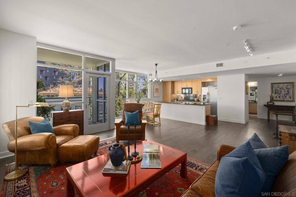 San Diego, CA 92103,3812 Park Blvd #209