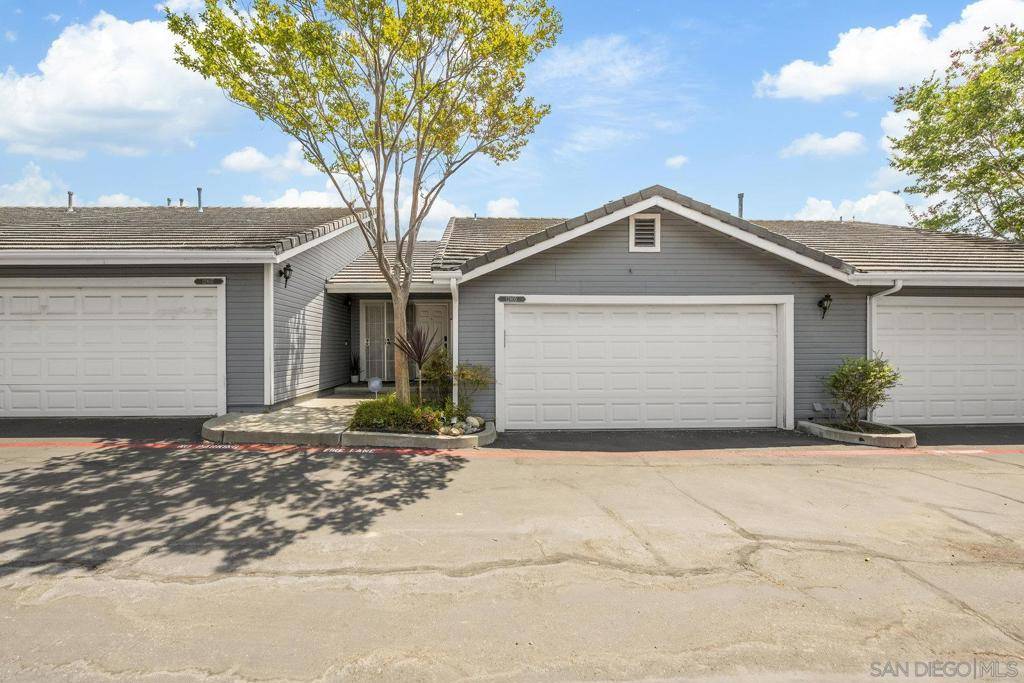 Poway, CA 92064,12805 Carriage Heights Way