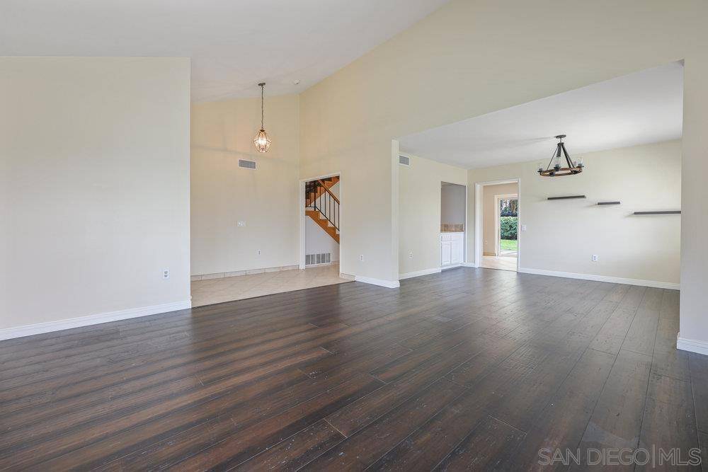 Oceanside, CA 92056,3576 Ridge Rd