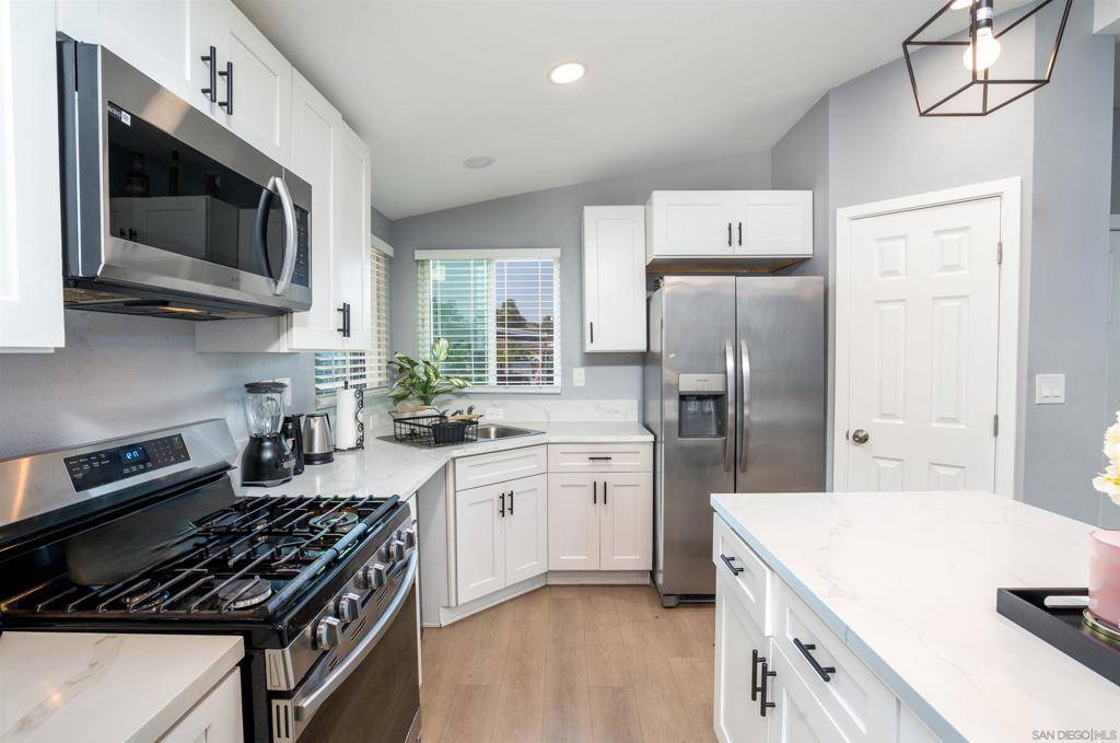 Poway, CA 92064,13103 Corona Way