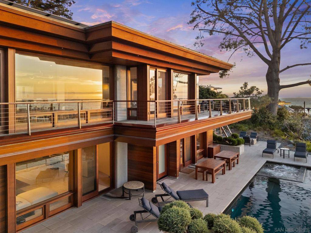 Del Mar, CA 92014,408 Luzon Ave