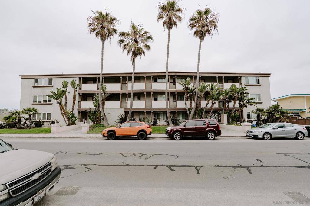 Imperial Beach, CA 91932,1365 Seacoast Dr #L
